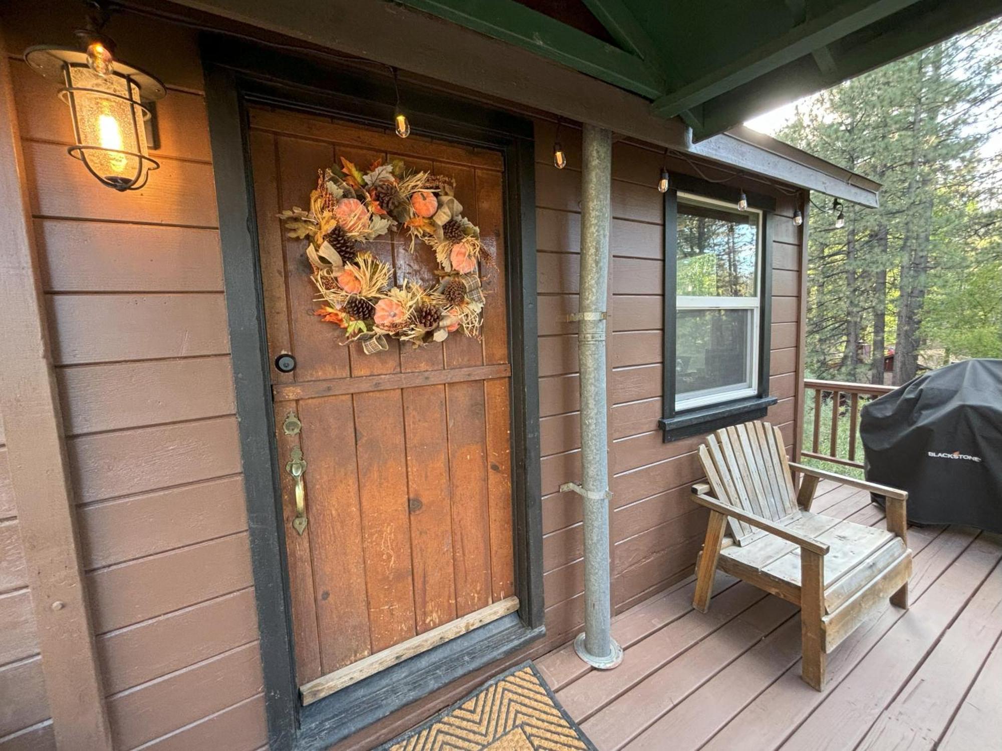 Snow Bunny Lodge - Perfect Big Bear Getaway! Deck With A New Hot Tub And Charcoal Barbecue! Біг-Бер-Лейк Екстер'єр фото